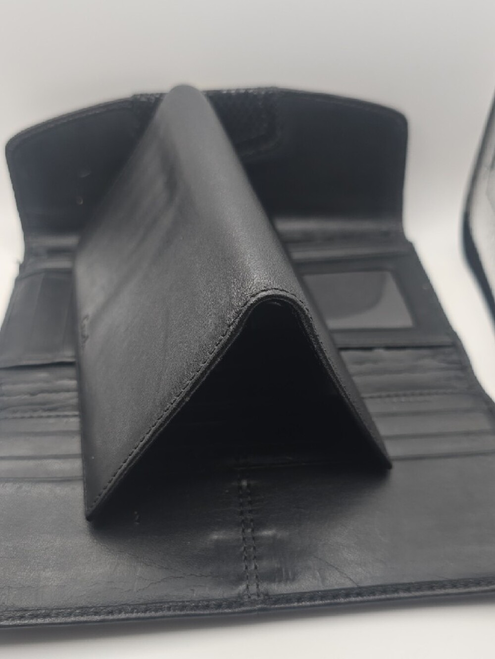 Coach Black Leather Wallet & Cheekbook Holder W/ Gold Hardware (GOOD/FAIR)✨️🖤✨️ - Picture 12 of 15